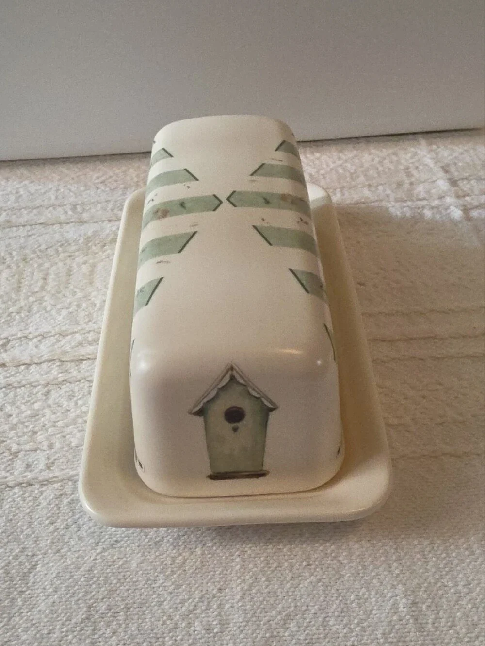 Vintage Pfaltzgraff Naturewood 1/4 lb Covered Butter Dish.